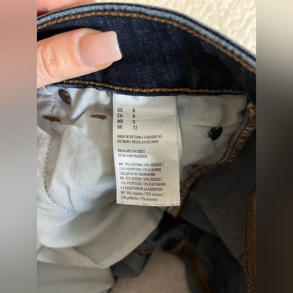 American Eagle Hi Rise Shorties - Picture 3 of 4